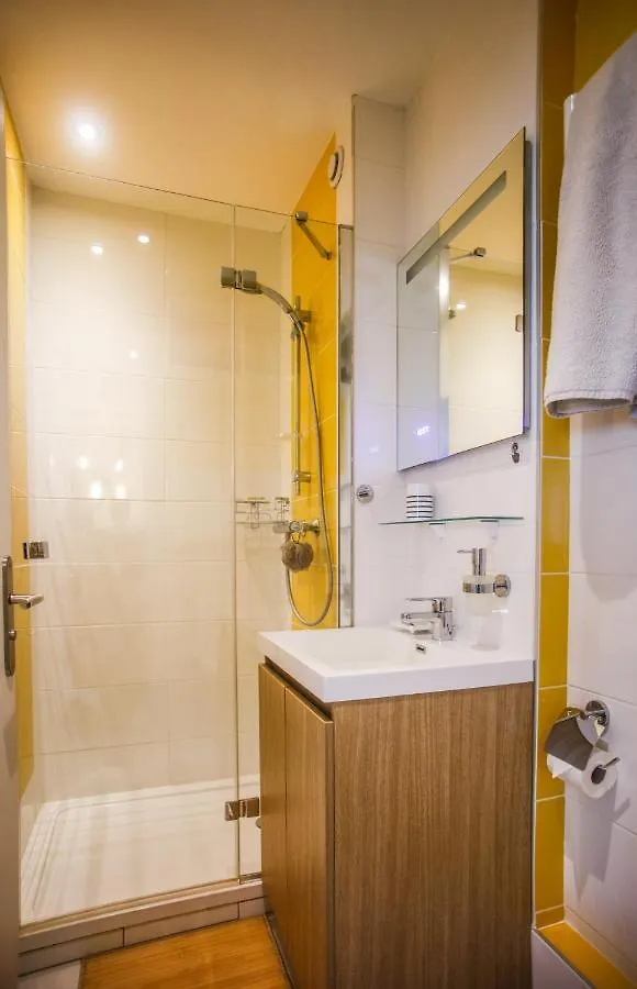 City Center Nest - Private Flats Annemasse France